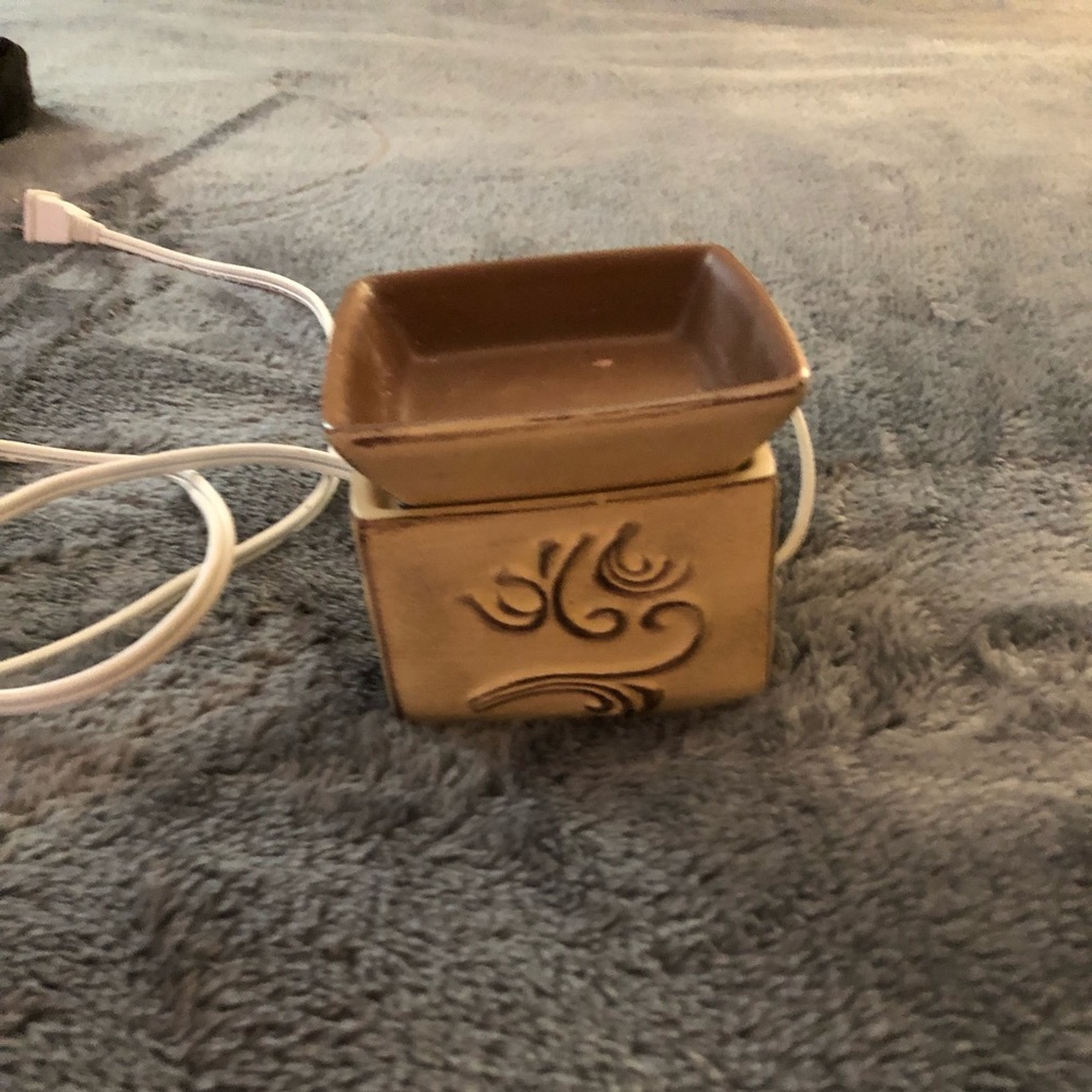 Scentsy warmer